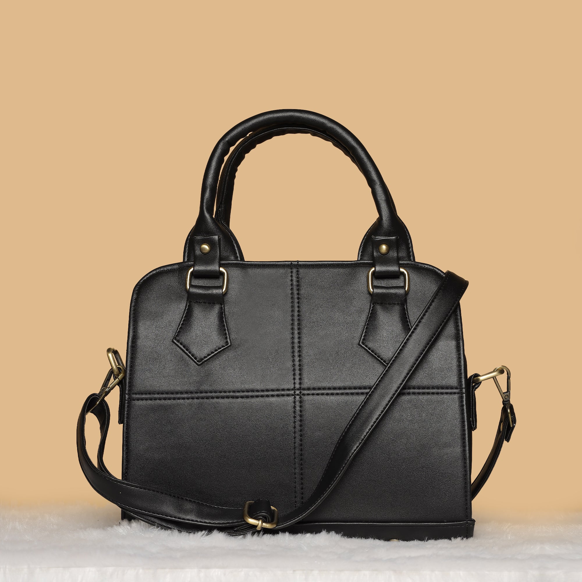 Design Diva Hand bag