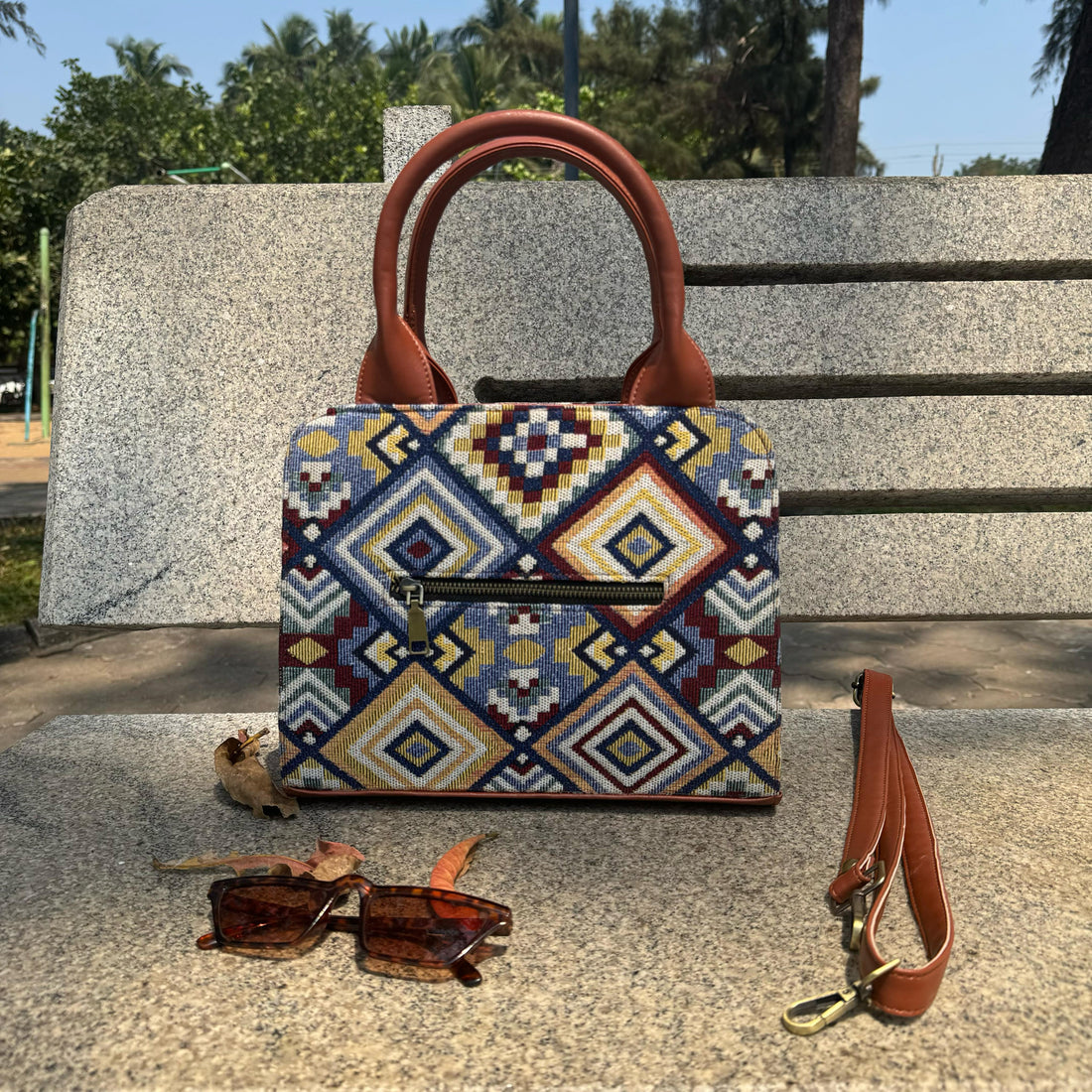 Design Diva Hand bag